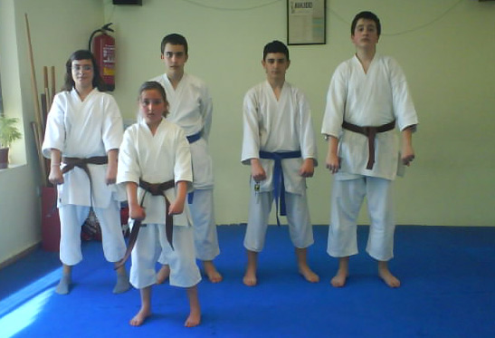 categor�a infantil cintur�n azul