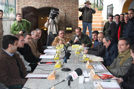 Mesa redonda de periodistas