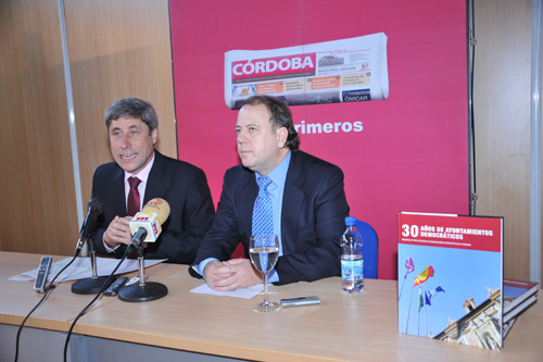 Pulido y C�rdoba en el acto de presentaci�n. Foto: Tellez