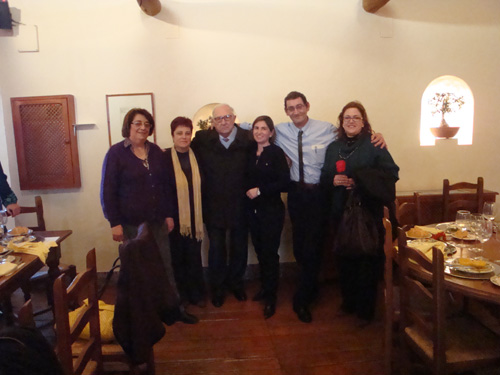  Aurora Toro (cuidadora), Mercedes Sillero  (cuidadora),Raimundo Mu�oz (presidente de la asociacion de Baena),Alicia Molina(presidenta de la federaci�n provincial), Alejo Orteg�n (enfermero) y M� del Castillo Marin (cuidadora) 